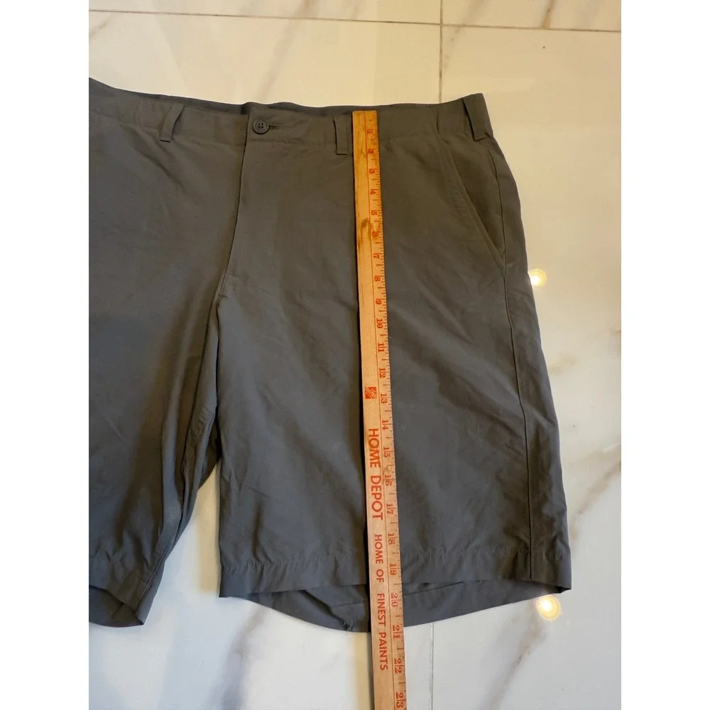 GapFit Drive Mens‎ Gray Golf Performance Shorts Size 40 Activewear Zip Pocket